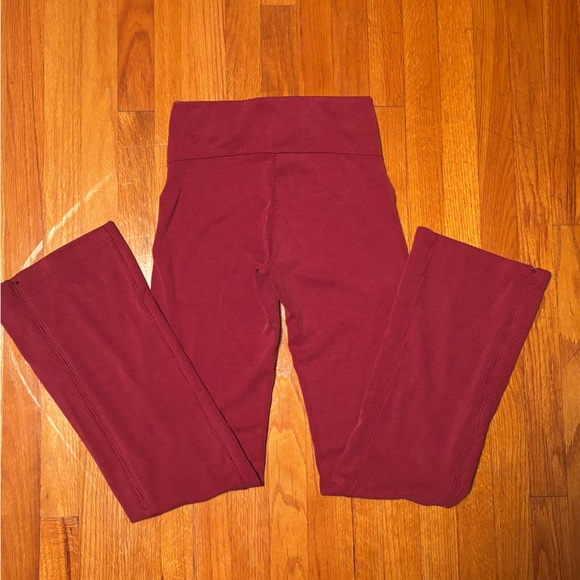 Lululemonn ribbed softstreme pants - Picture 6 of 8